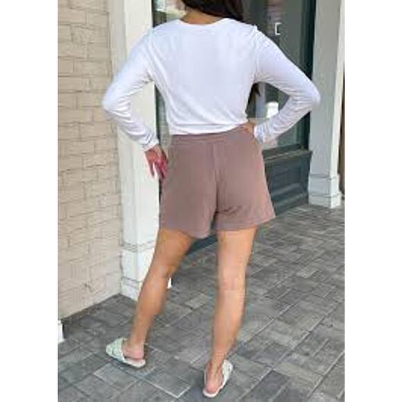 MICHAEL STARS Parker Pocket Drawstring Shorts in Black 2163-BLK - Picture 6 of 7